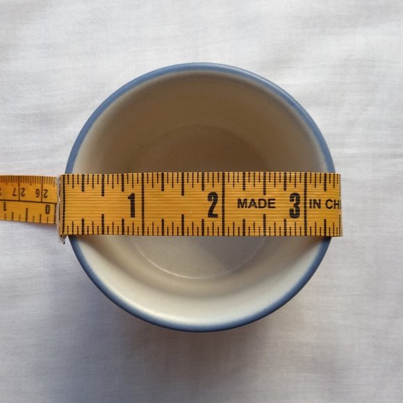 Vintage Pfaltzgraff Yorktowne Round Cheese Crock - Picture 5 of 7